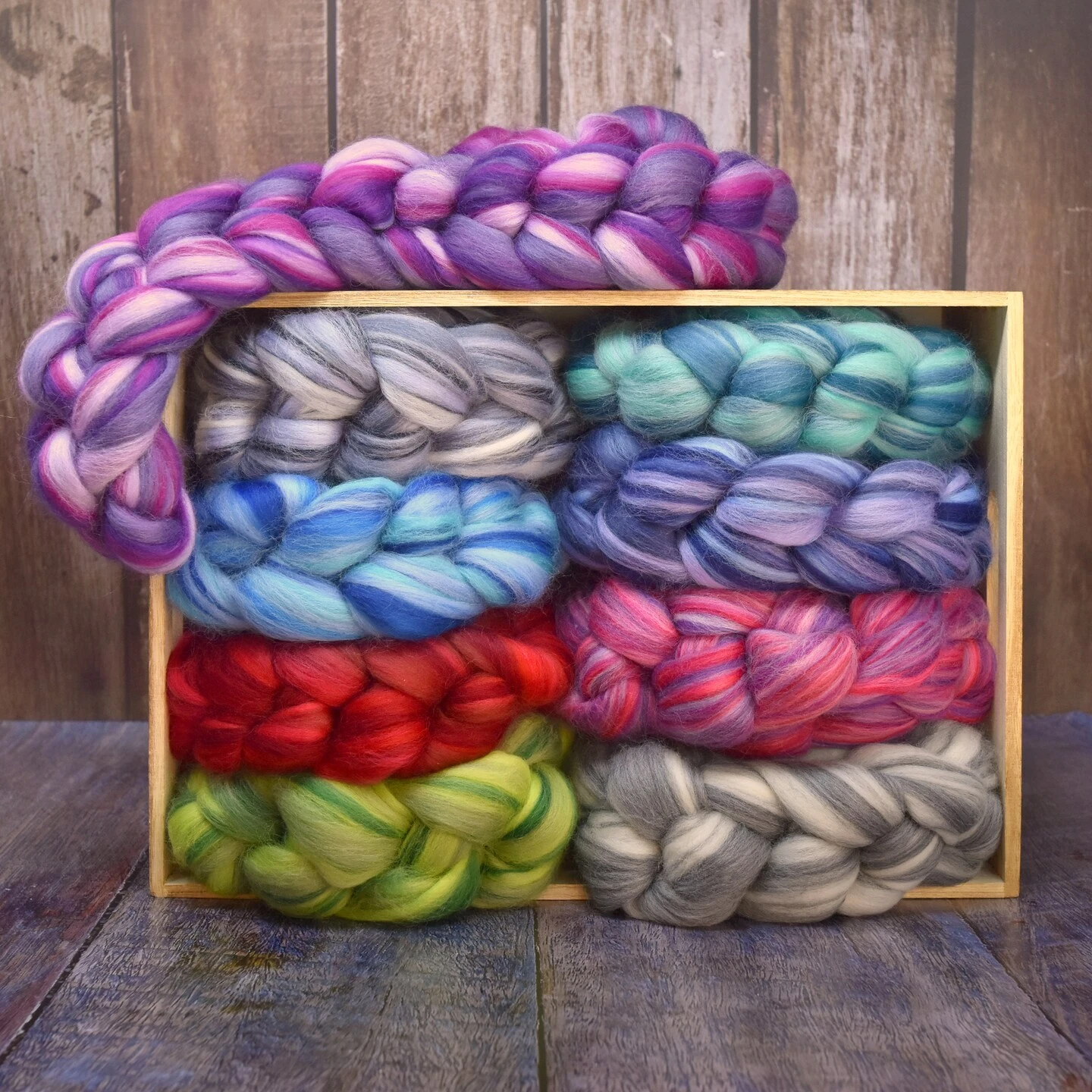 100% Merino Wool Roving. Soft Colorful Combed Top Roving For Felting, Spinning, Fiber Arts. Storm In A Teacup 5 100% Merino Wool Roving. Soft Colorful Combed Top Roving For Felting, Spinning, Fiber Arts. Storm In A Teacup - Image 3